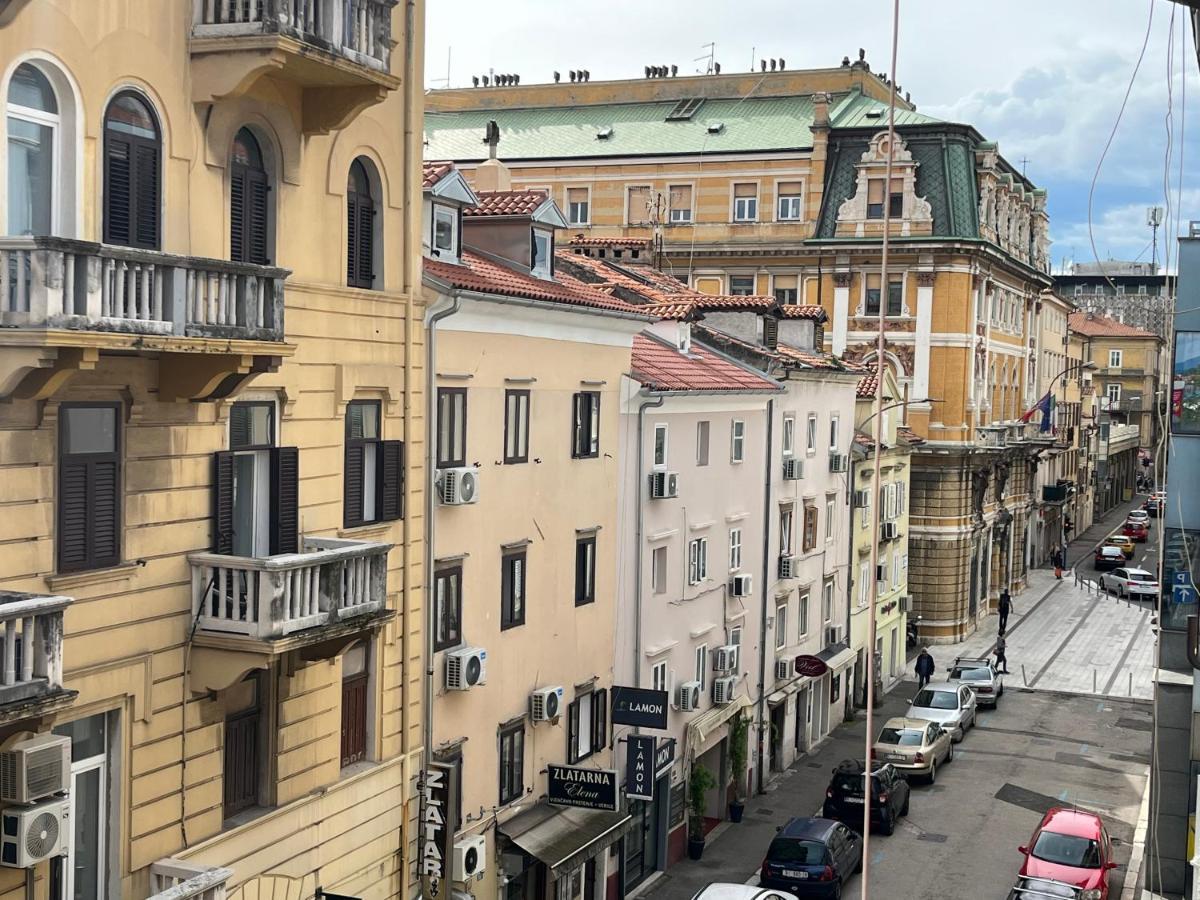 Apartman Lora Apartamento Rijeka Exterior foto